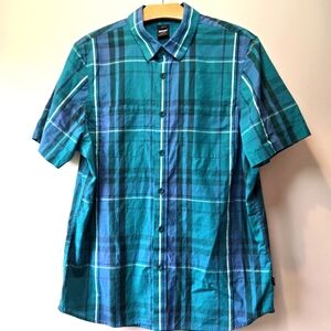 Oakley Plaid Button Fown Short Sleeve Shirt Shirt Medium